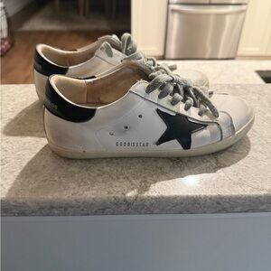 Golden Goose Sneakers